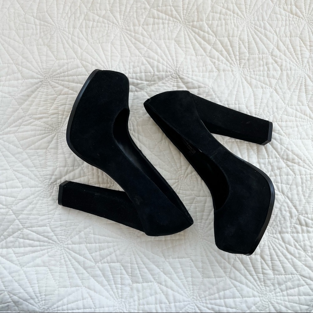 Steve Madden Sarrina - stunning platform suede heels -size 5.5. Never worn